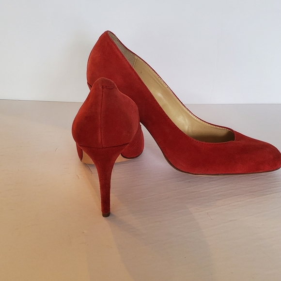 Ladies all leather shoe - Picture 2 of 3